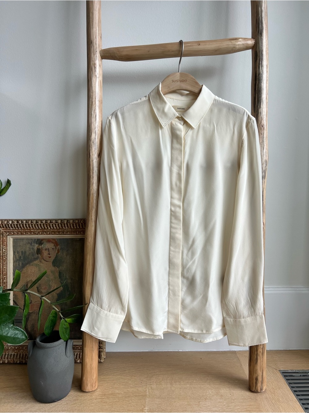 SuitStudio Classic Cream Silk Button-Up Shirt